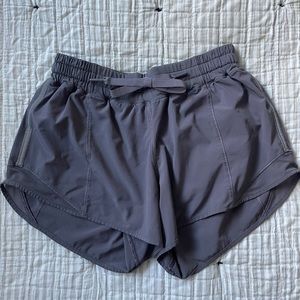 Lululemon hotty hot short 4”